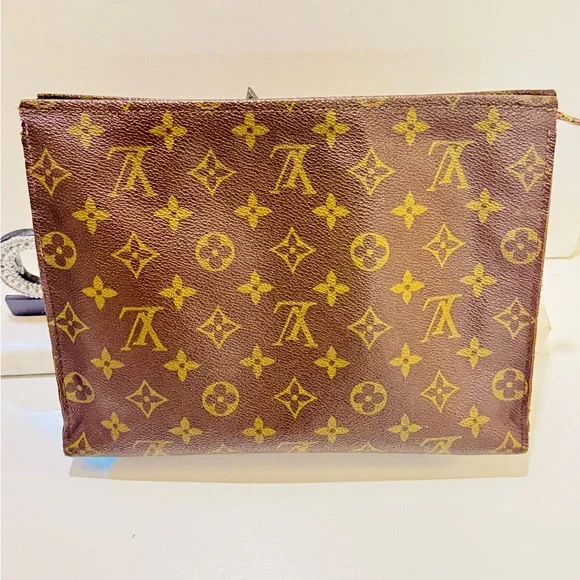 Louis Vuitton Monogram Cosmetics Brown Toiletry Bag - Picture 7 of 13